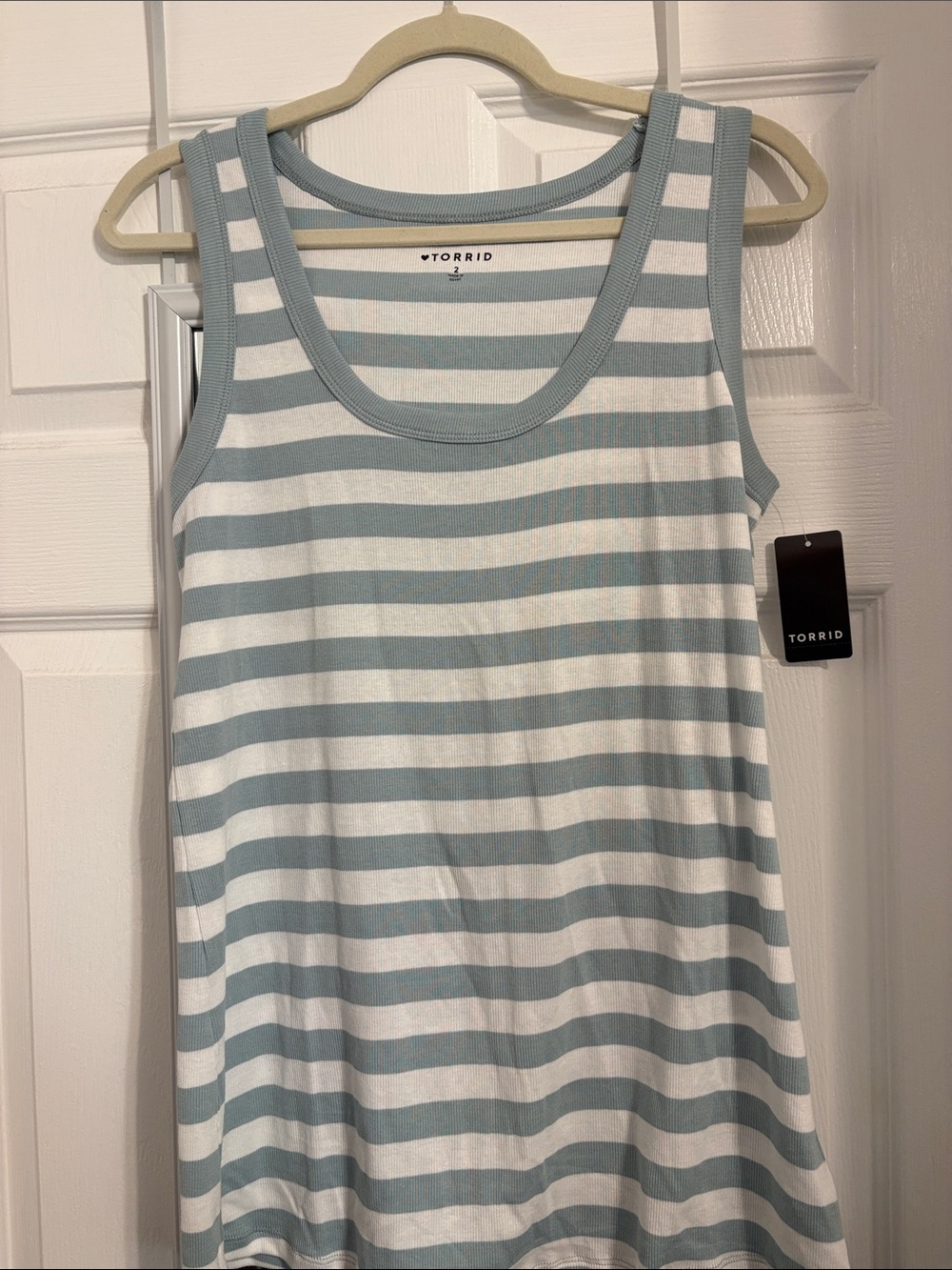 TORRID Light Blue & White Striped Scoop Neck Tank Top size 2 or 2X